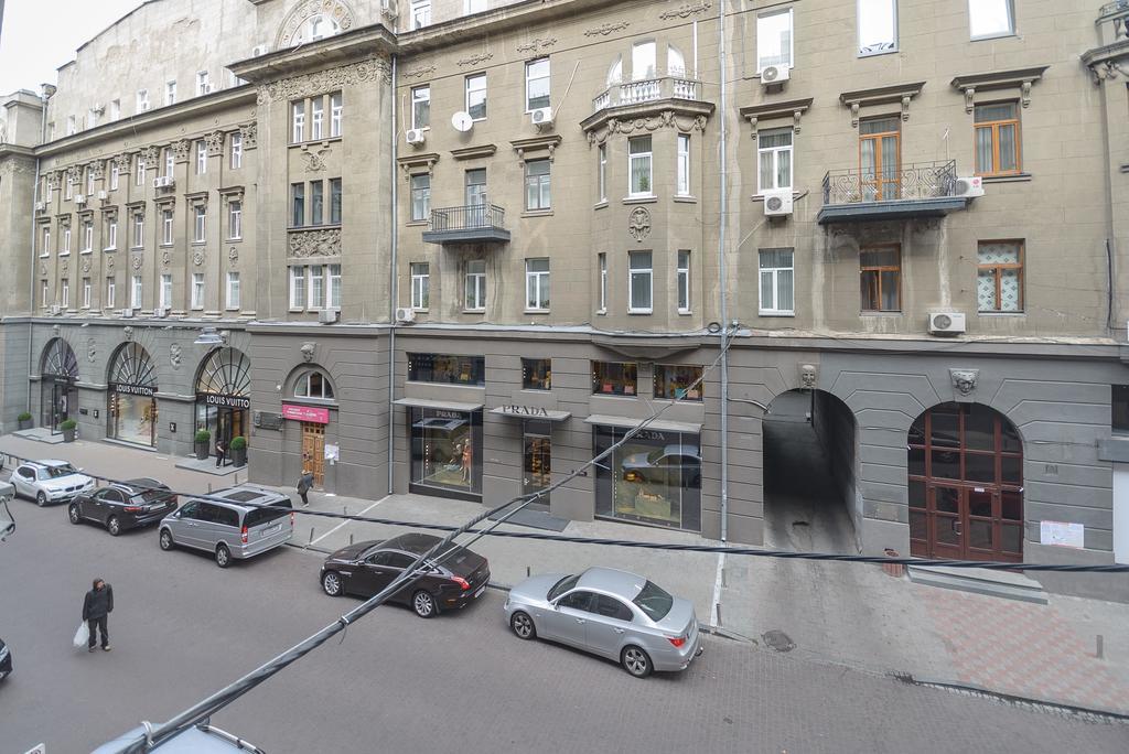 Partner Guest House Khreschatyk Kiev Exterior foto